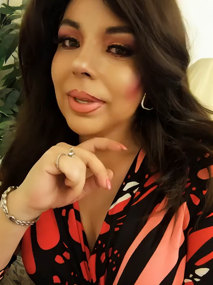 @Tsclaudiaivette