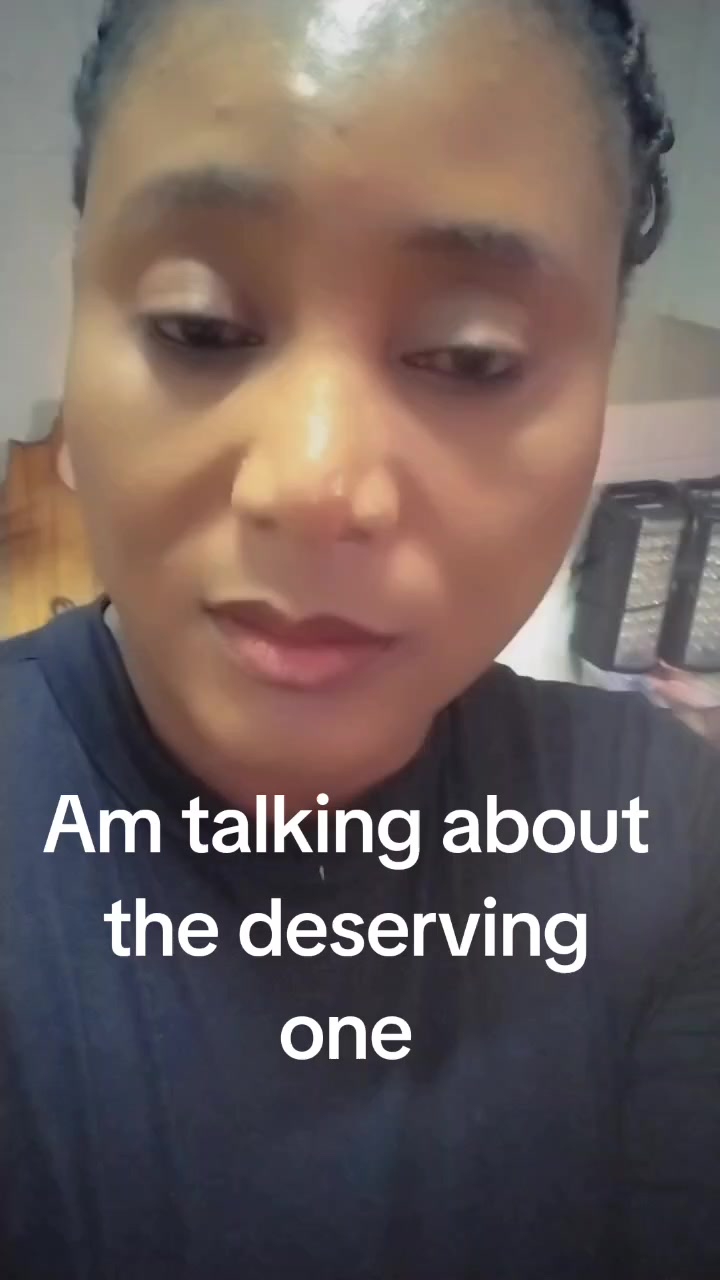 @HoneyB