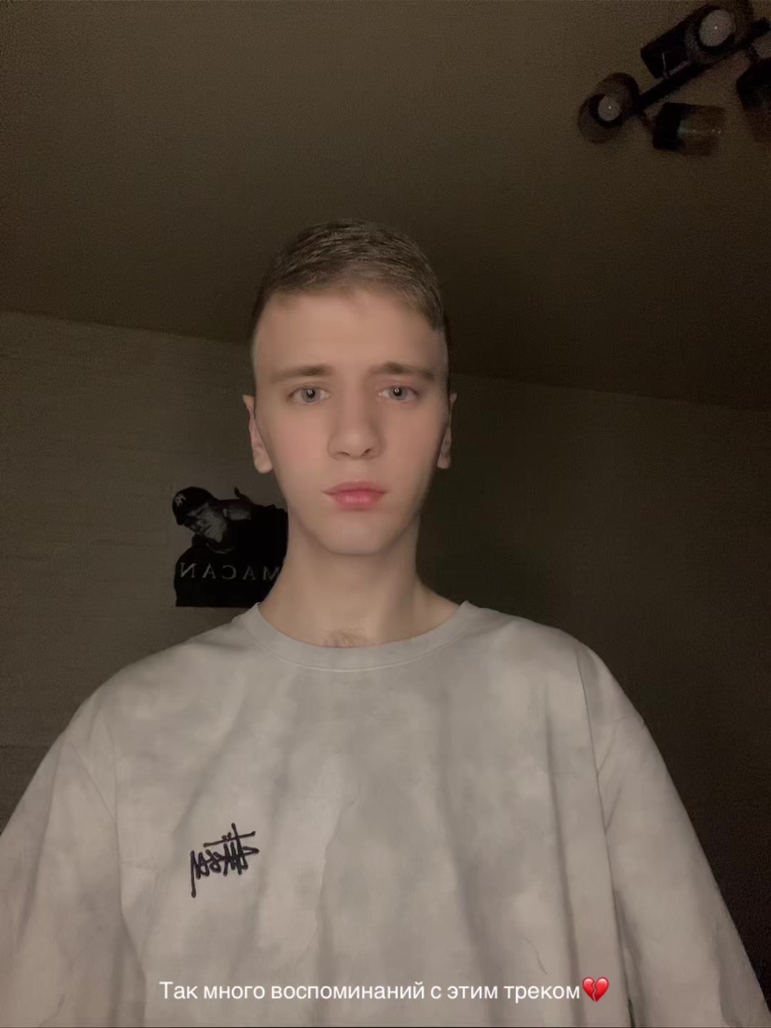 @𝒂𝒏𝒅𝒓𝒚𝒖𝒉𝒂
