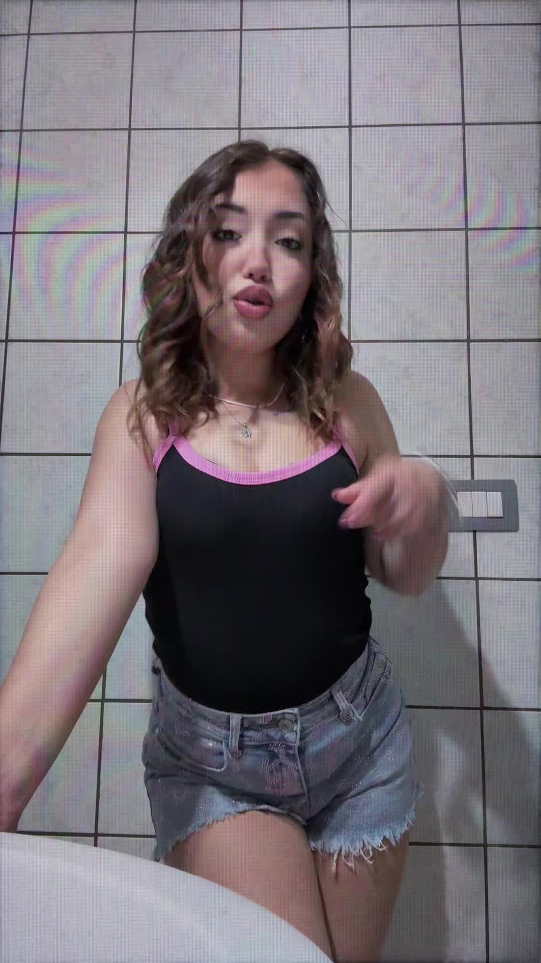 @A cinesin_spammm👸🏽👀