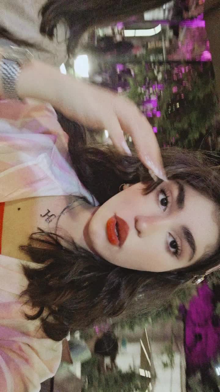 @𝒮𝒽𝒶𝓃𝒶𝓎 𐙚