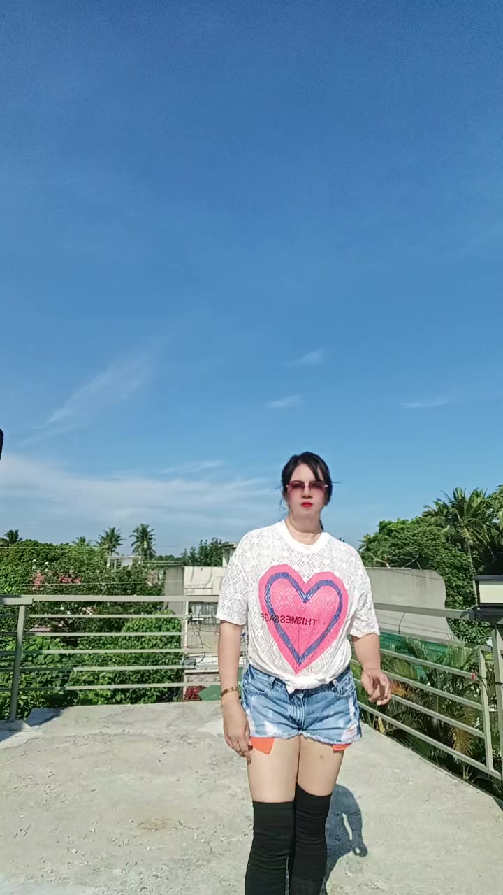 @Lhet18