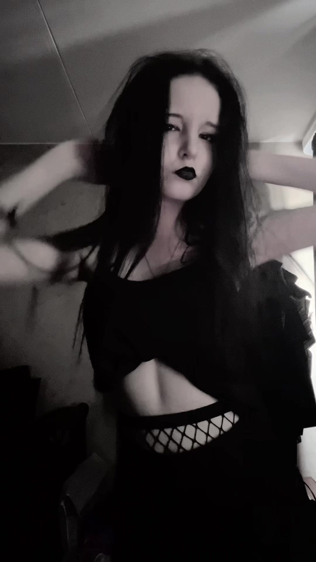 @𝔫𝔦𝔨𝔨𝔶 𝔡𝔢𝔞𝔱𝔥