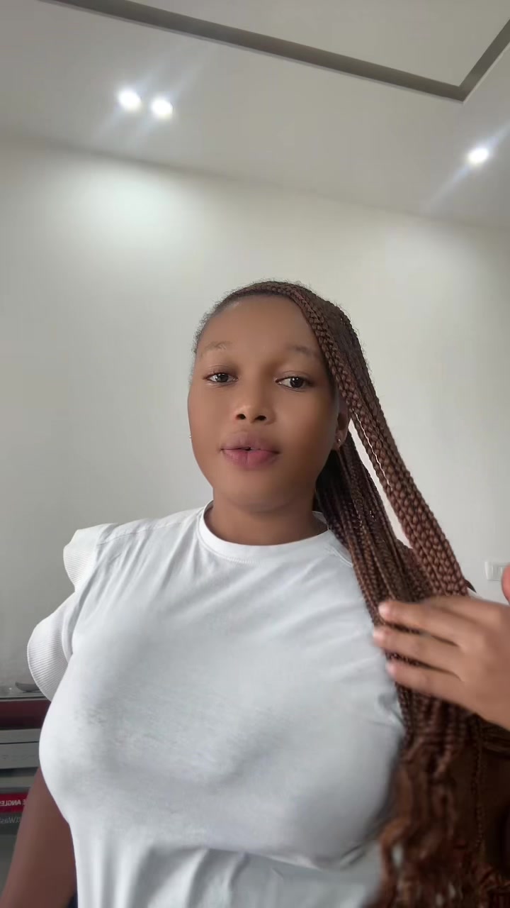 @C❤️🇬🇳