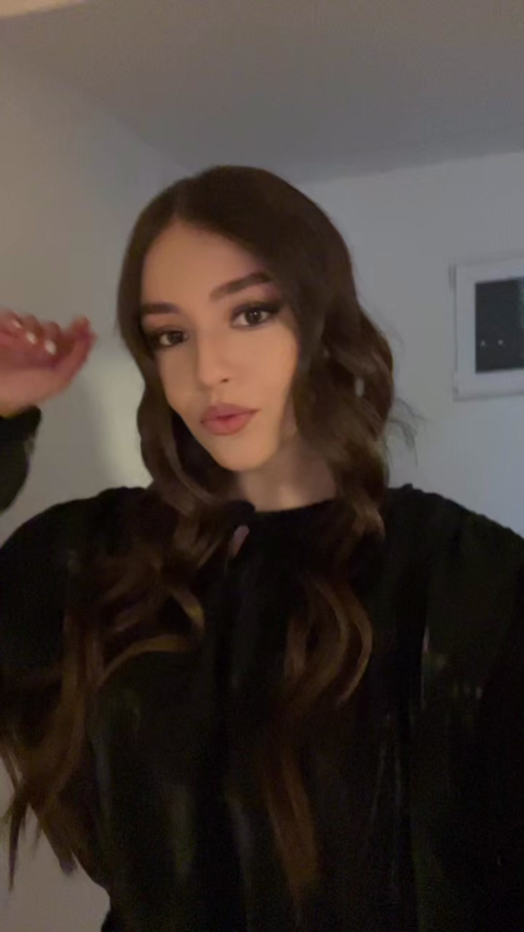 @Ella