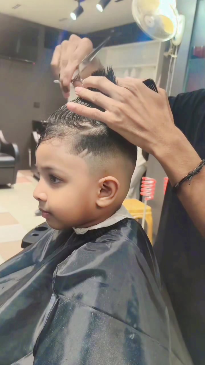@Royal's Hair & skin care salon