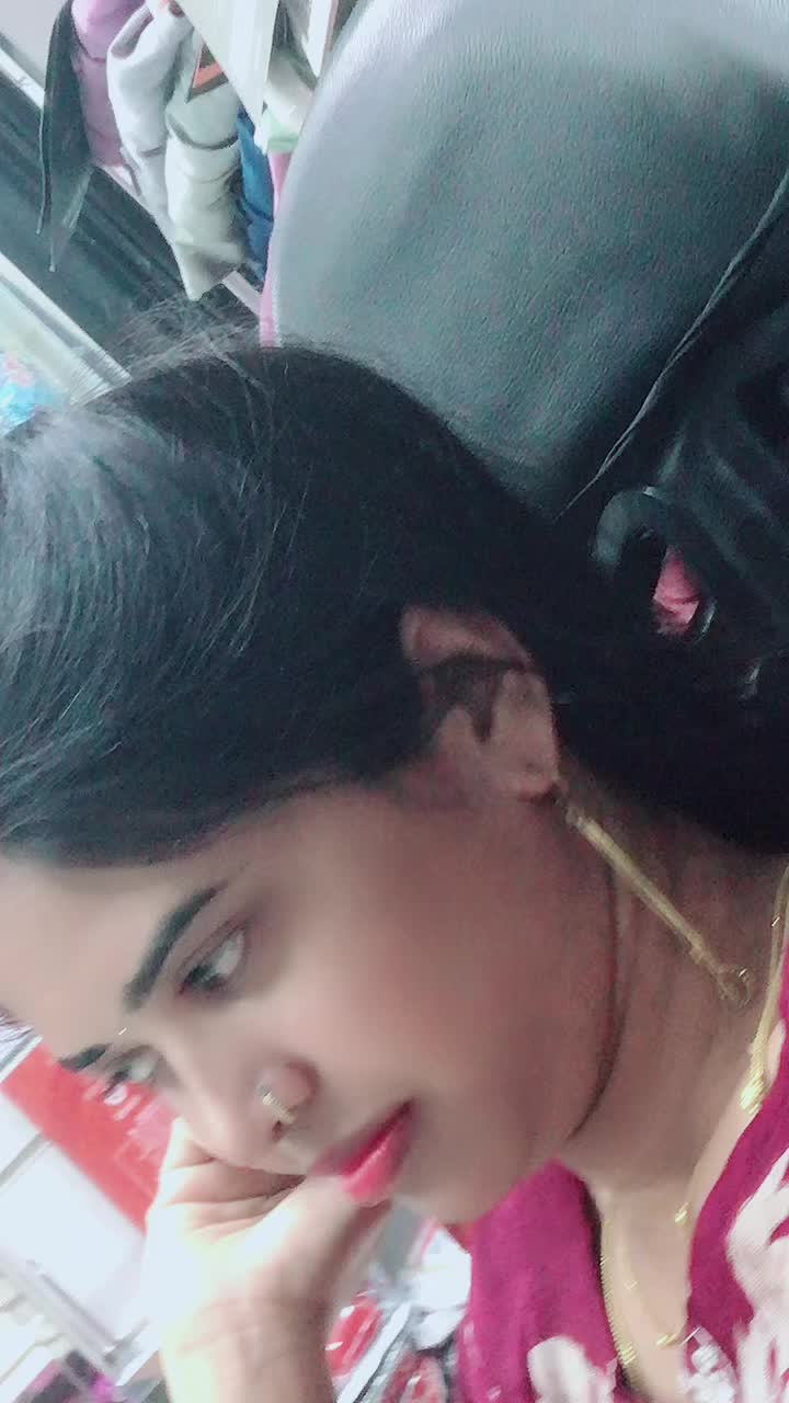 @tharaka Sweet girl😜😜😍