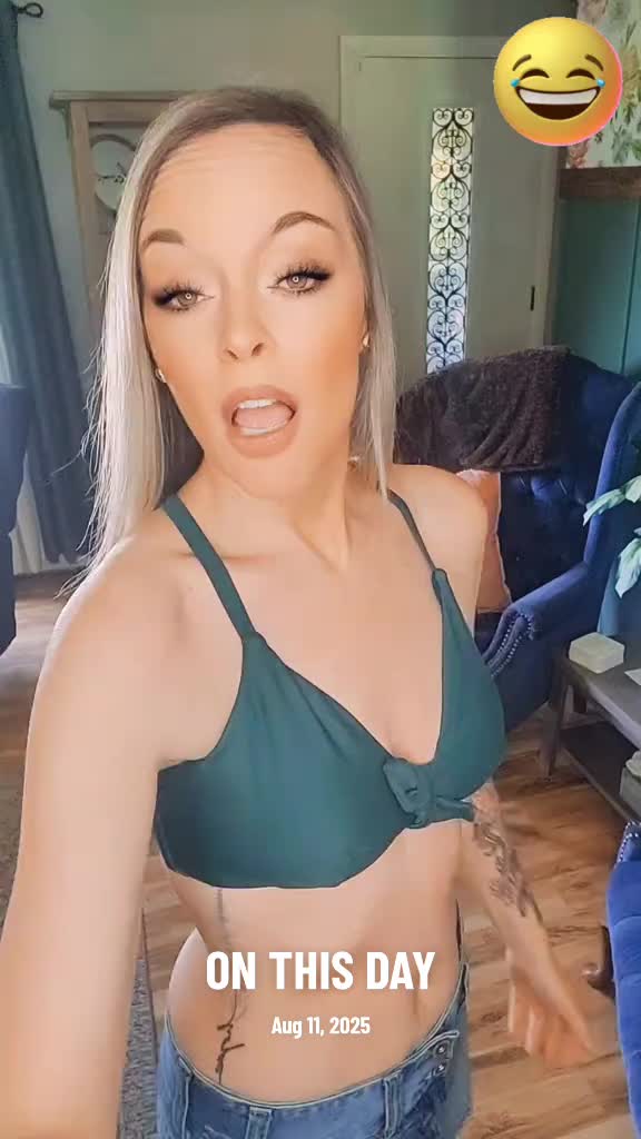 @Mel B