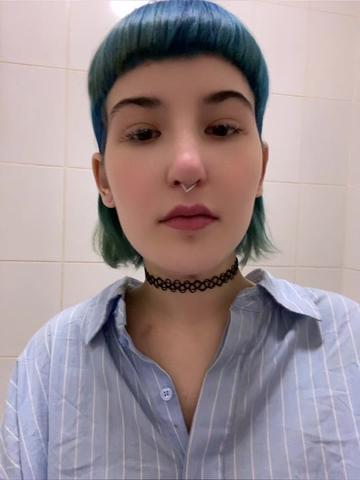 @Molli🫂