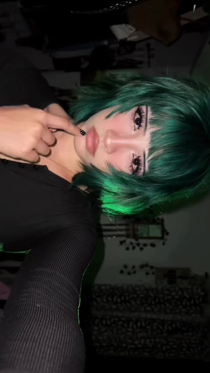 @yur.hellee