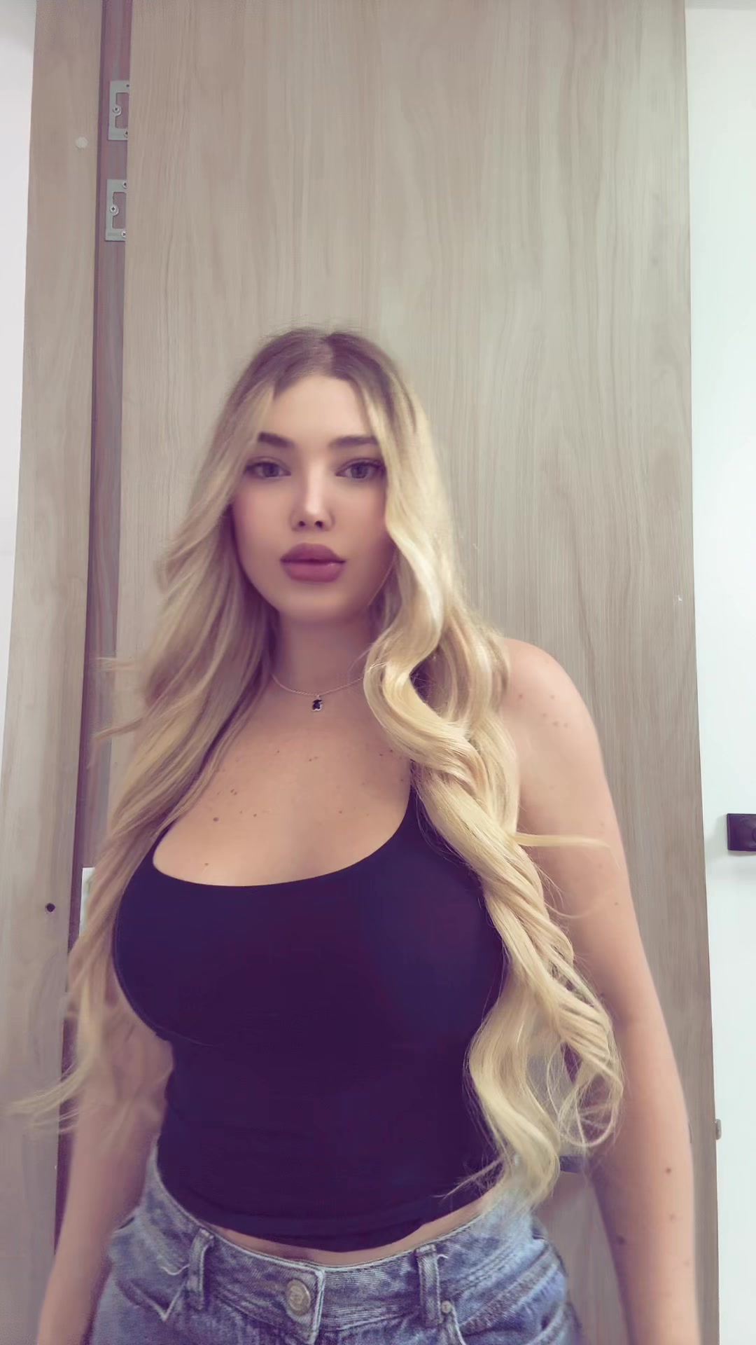 @larusayanaclips