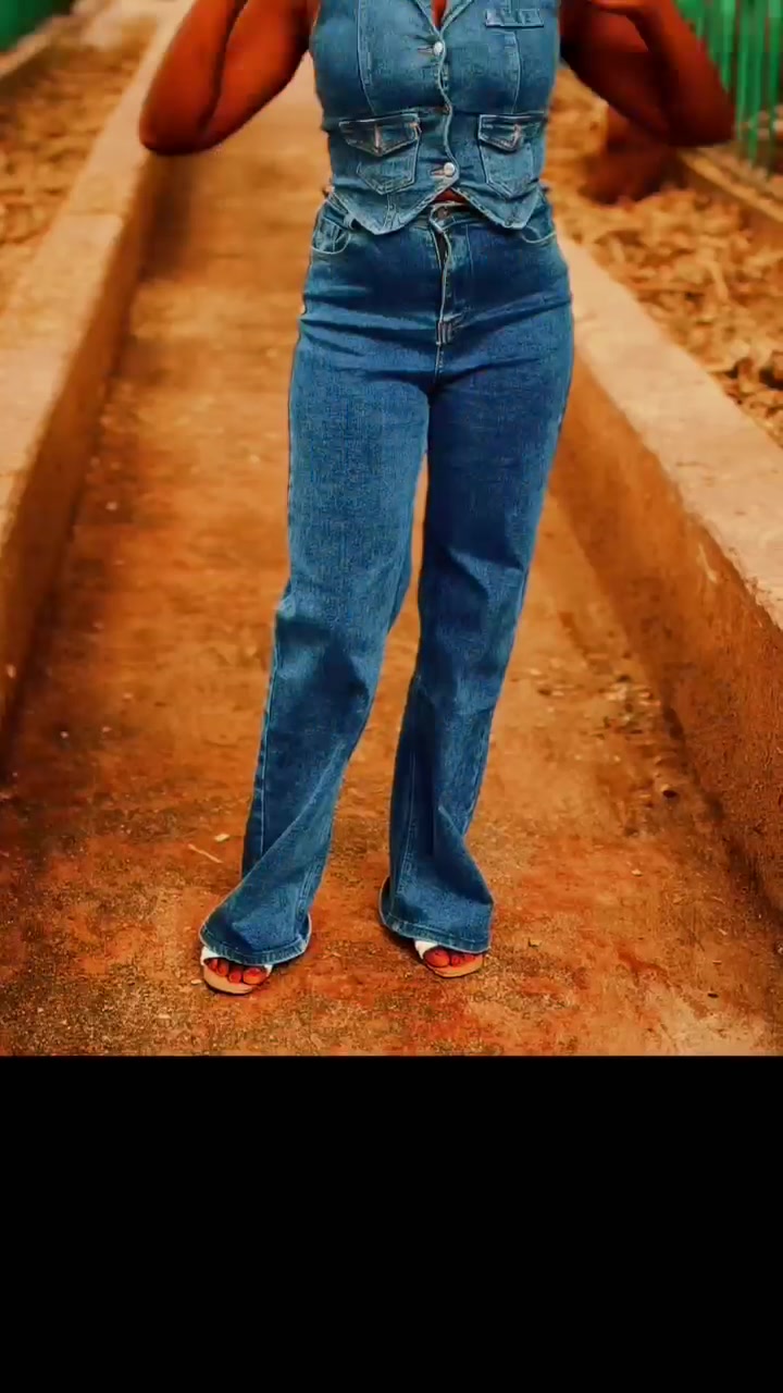 @Anna_Mungai