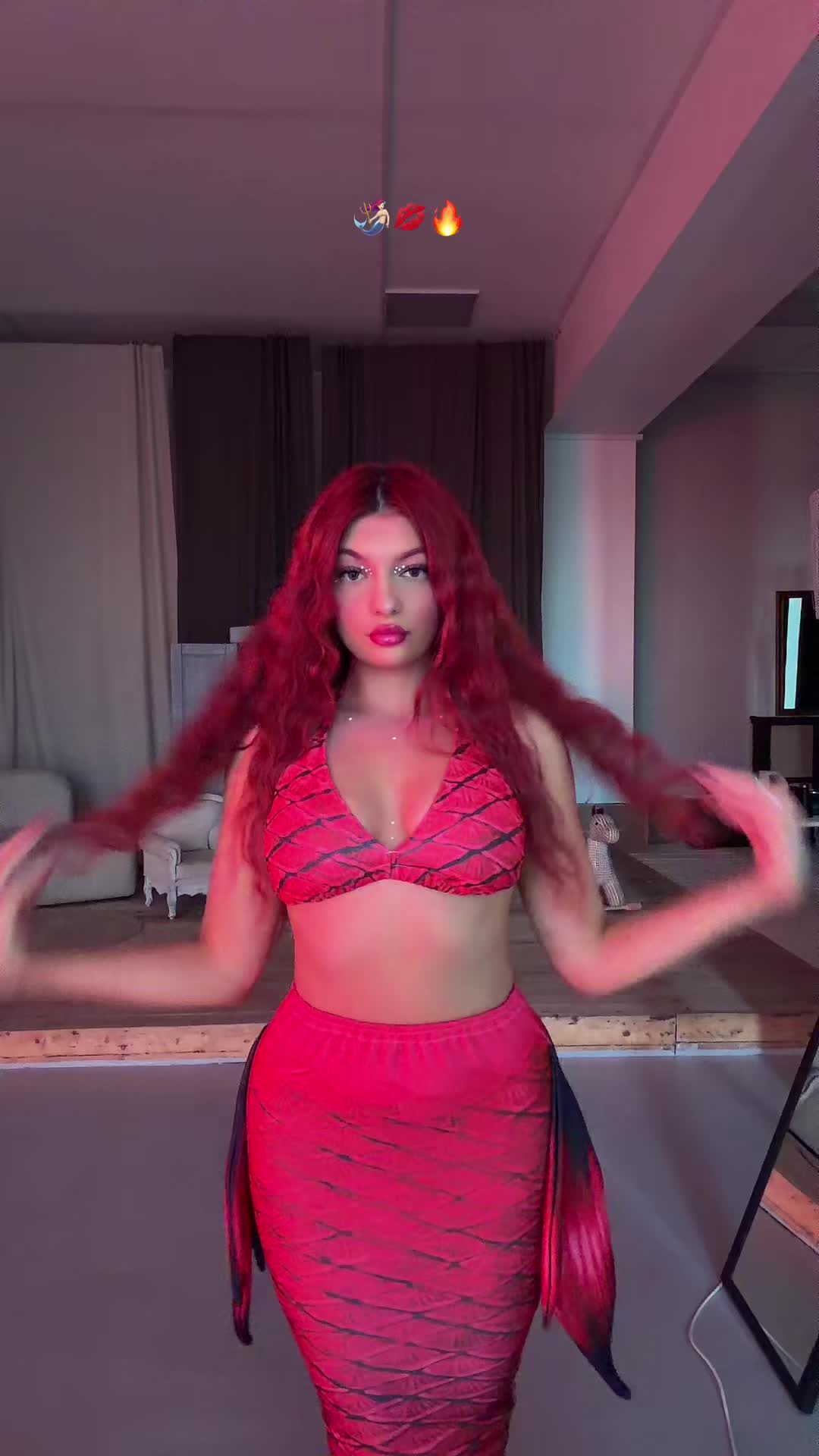 @ALANIUA.