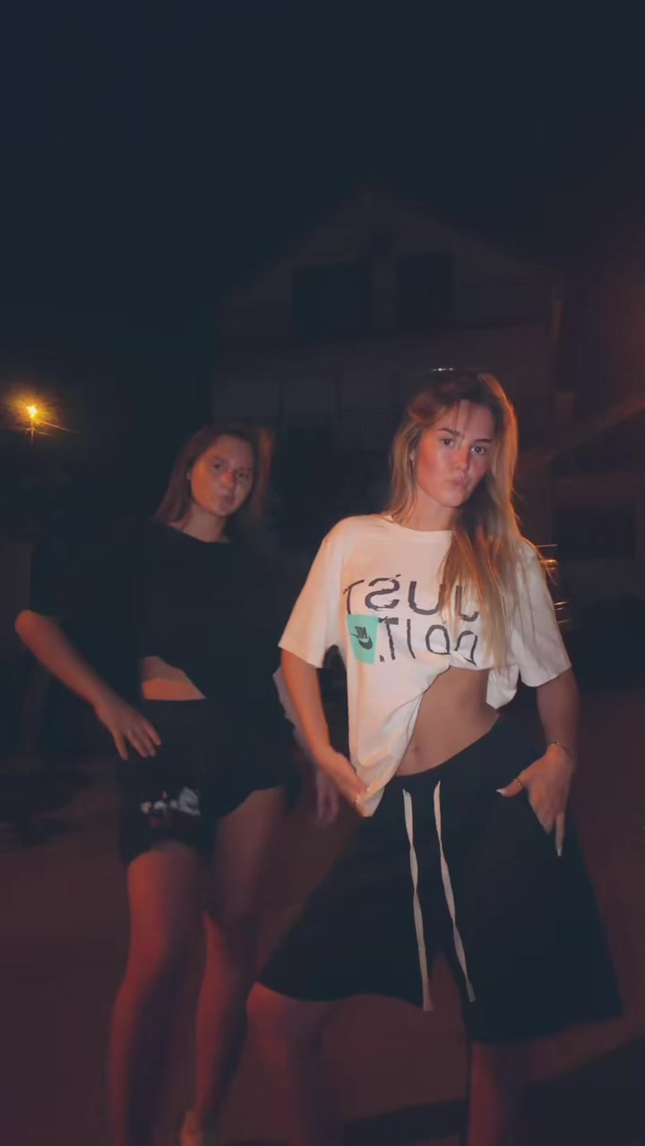 @denisa