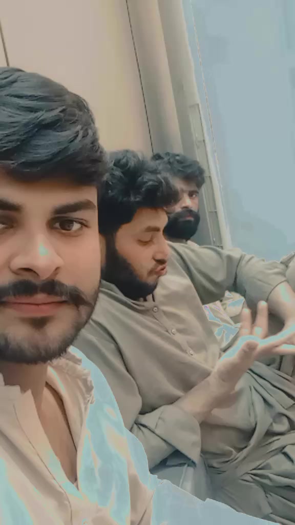 @سردار 🔥🔥 شھزاد ✌️✌️وارن