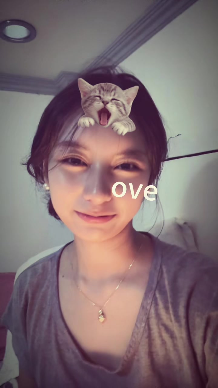 @Bella