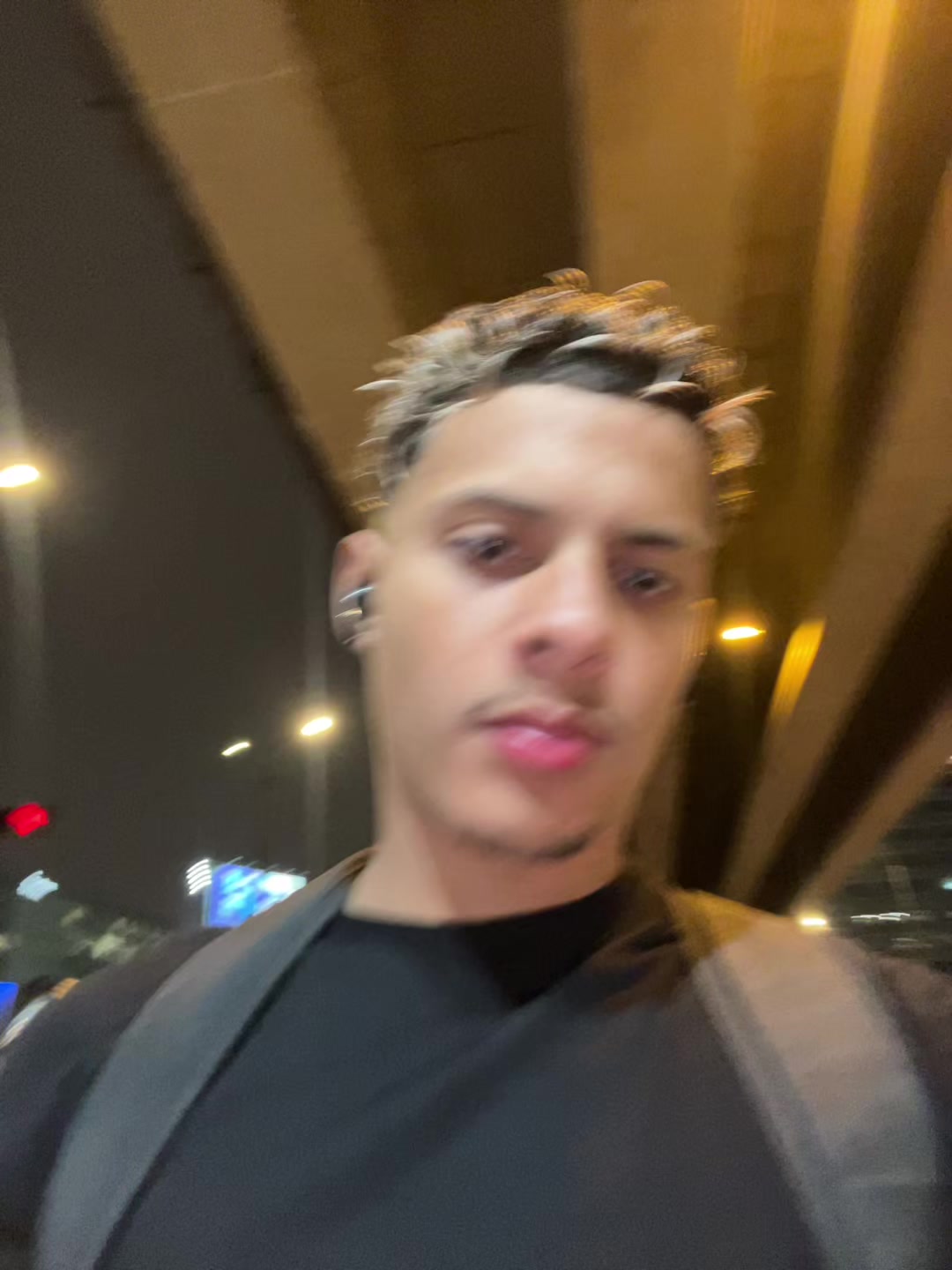 @Soyalejandro