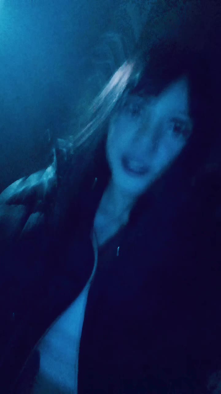 @🦋