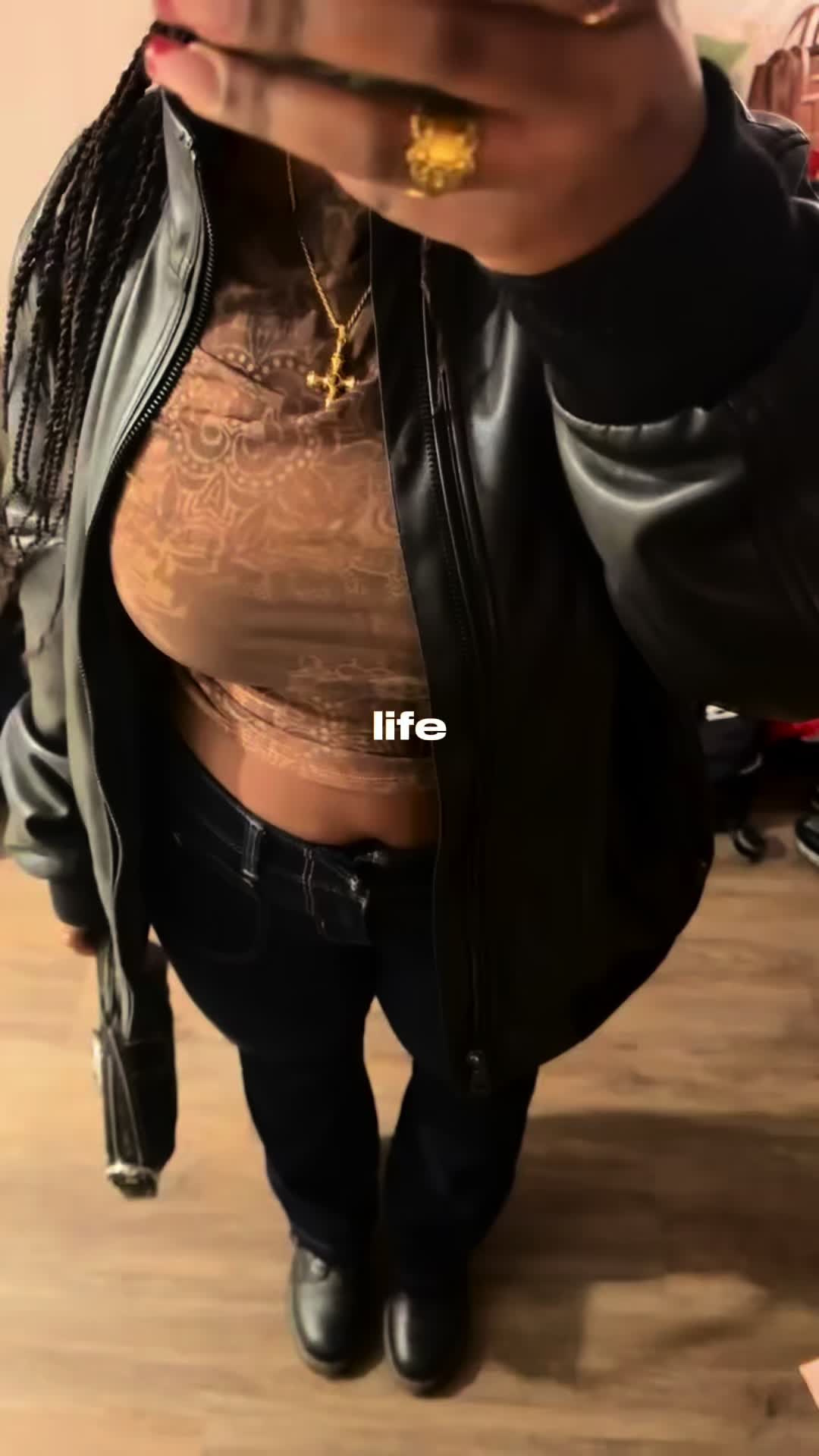 @mia<3