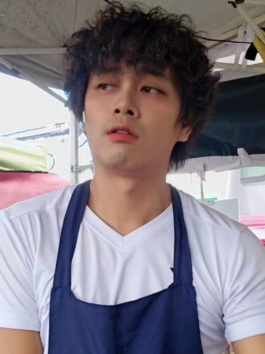 @พี่ บี ขี้ ลื . . ม