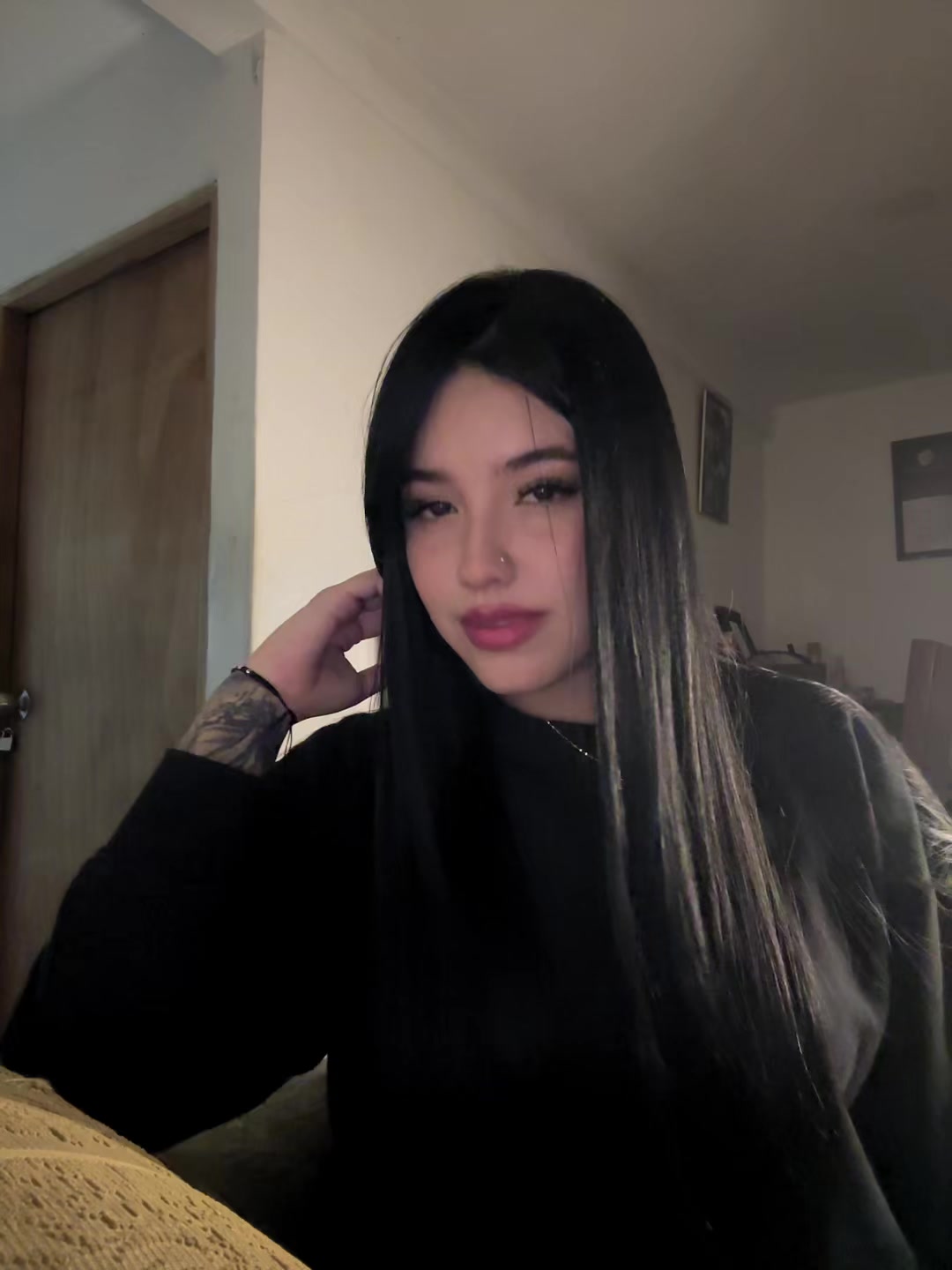 @•𝐿𝒶𝓊🖤