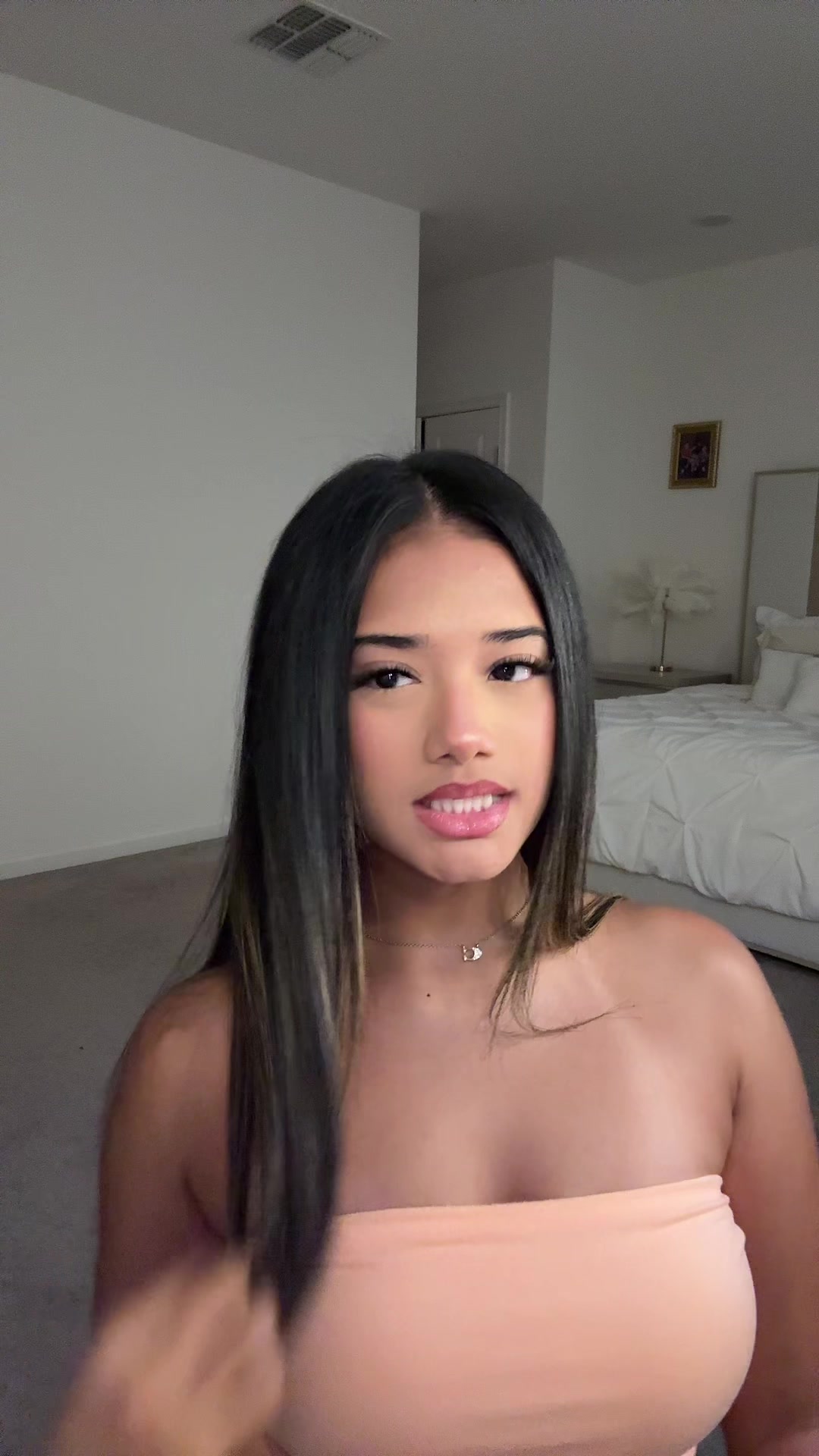 @Hillarypayamps
