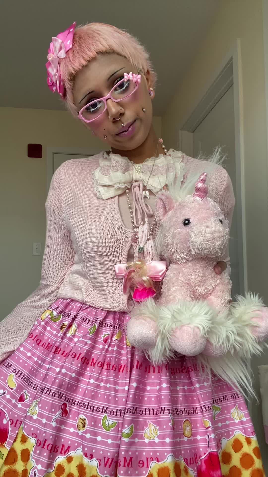 @frillmouse