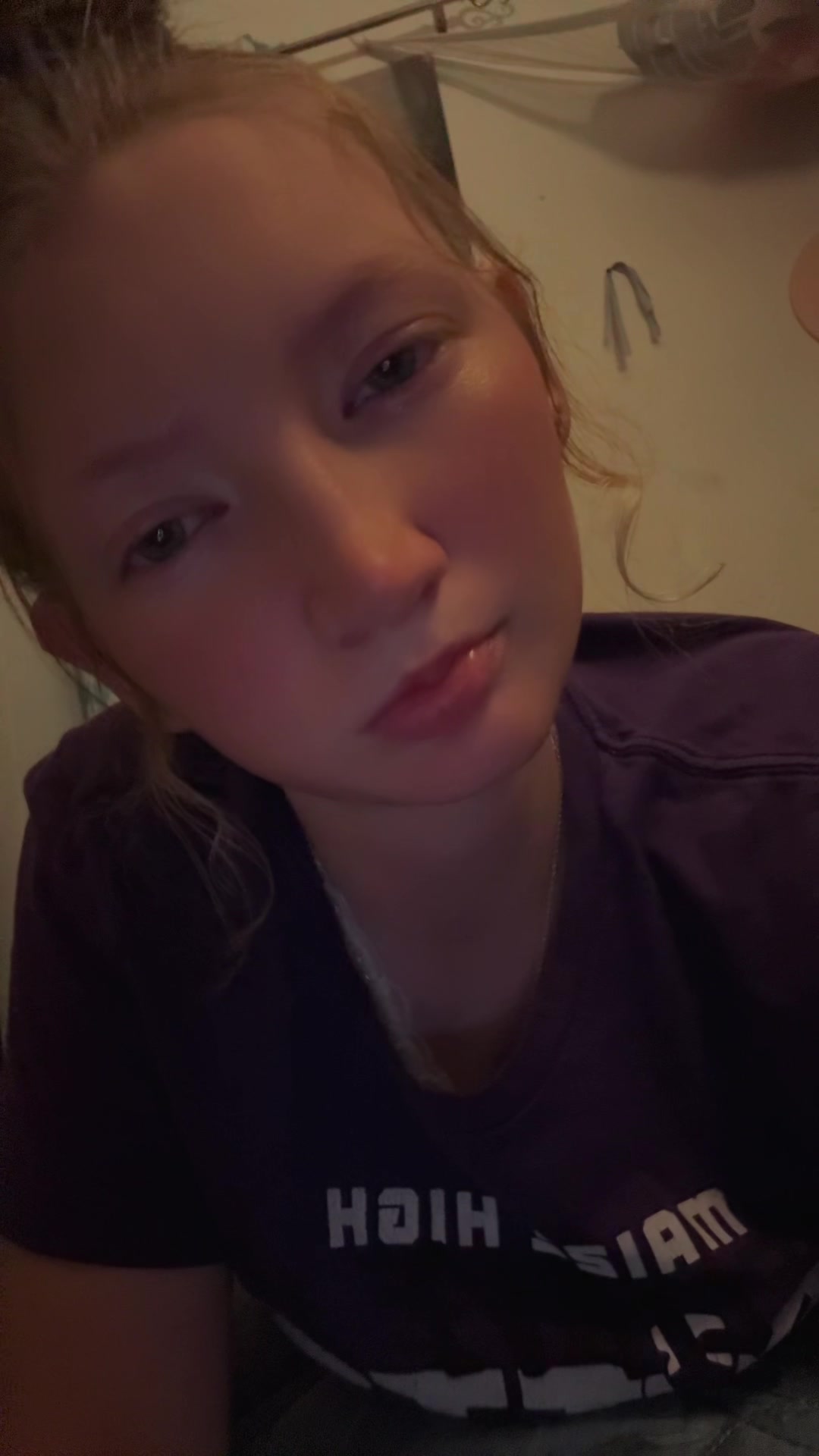 @chloeeconn