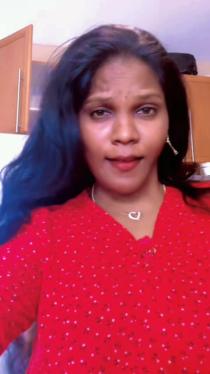 @GaYaThRI❤️ MaNiKAnDaN ❤️🇨🇦☃️