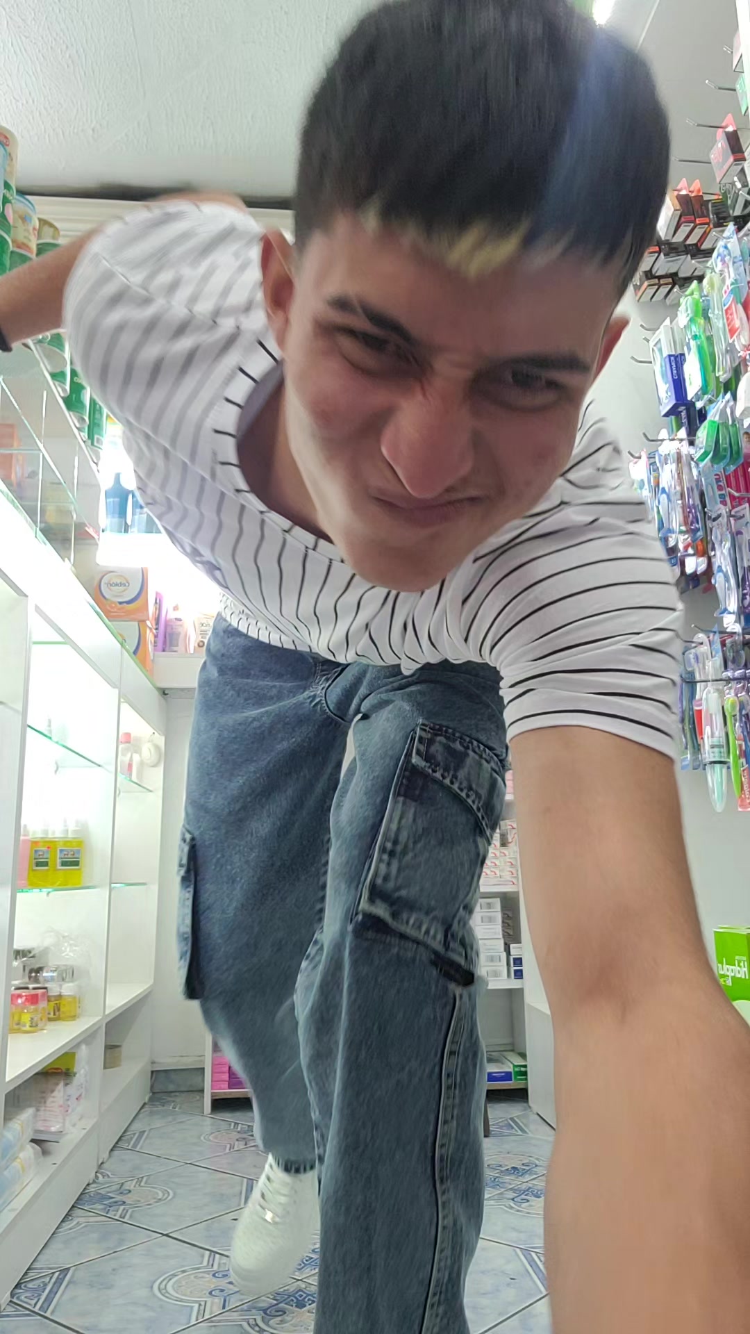 @YostinJ