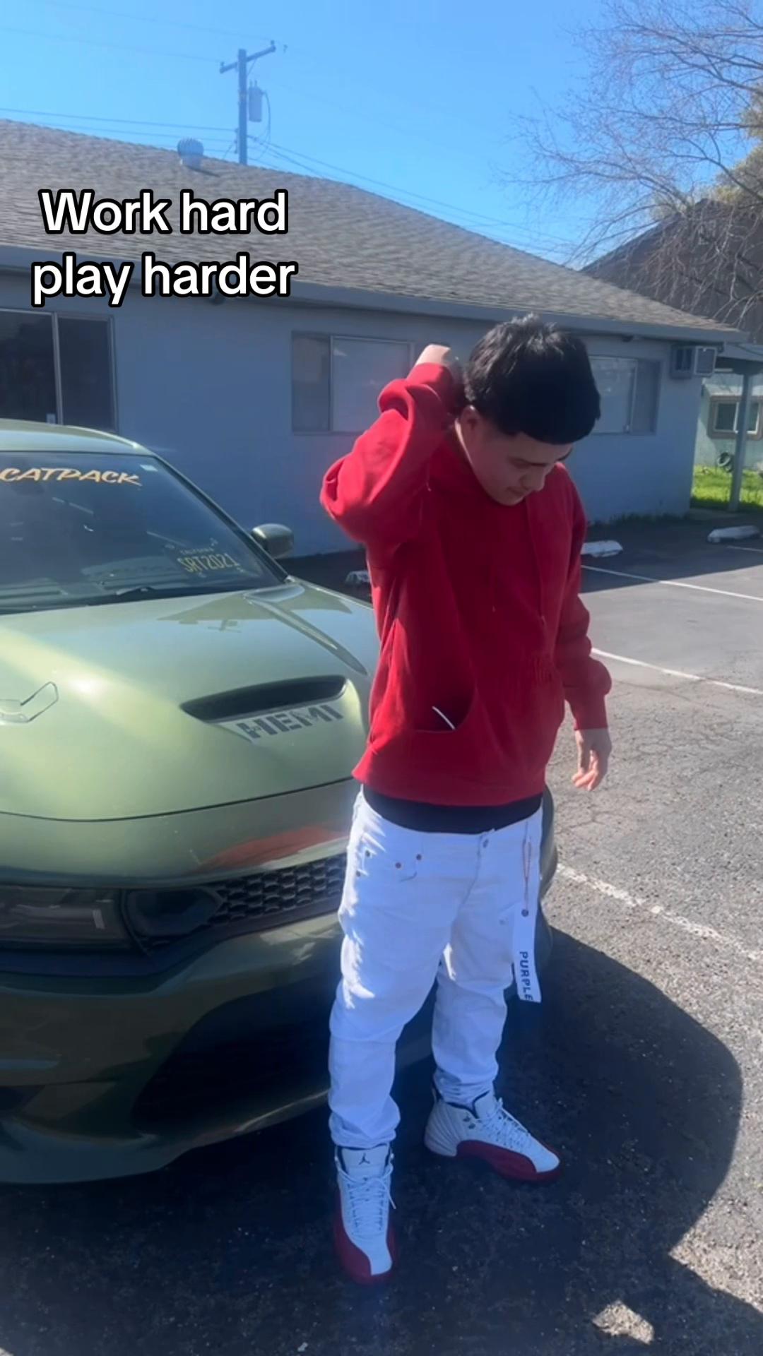 @skiizzy.209