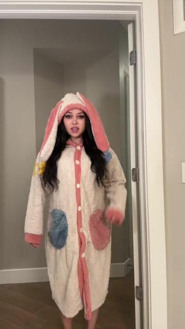@ItsCayYay