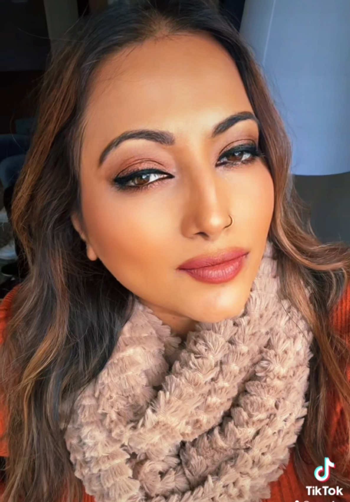 @AsliSona