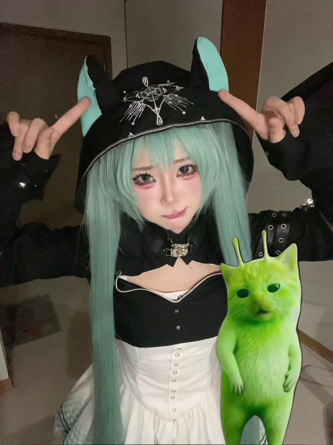 @riko 🦷🌻