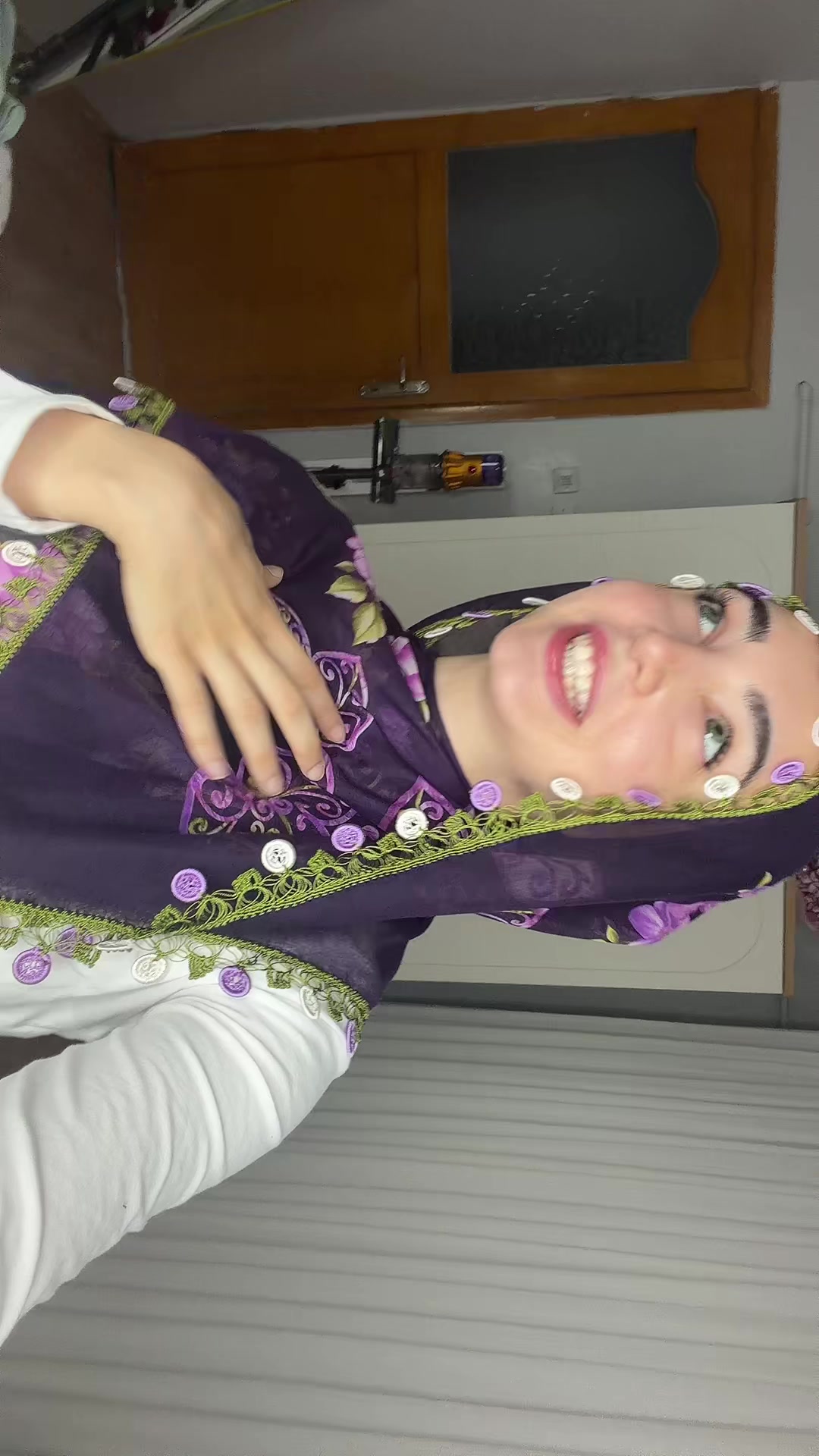 @Kraliçe