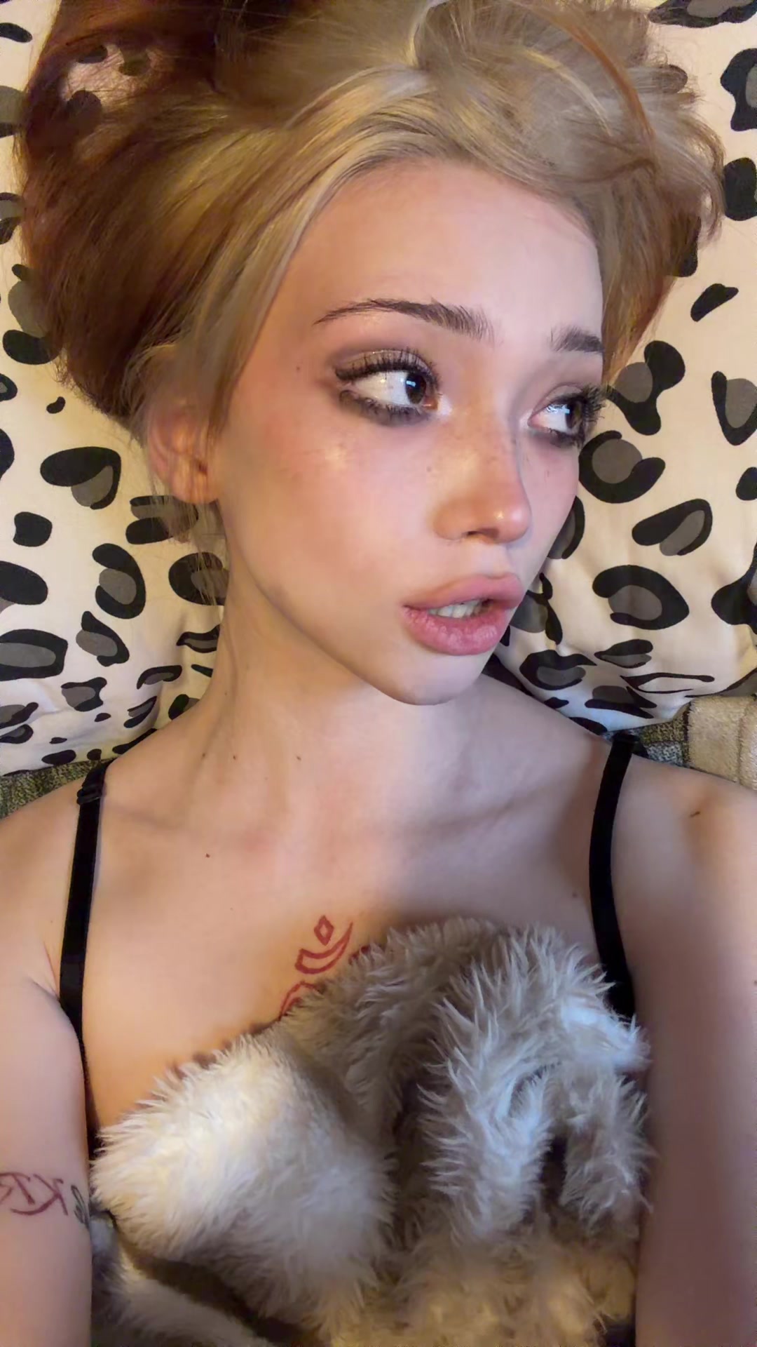 @aivaska