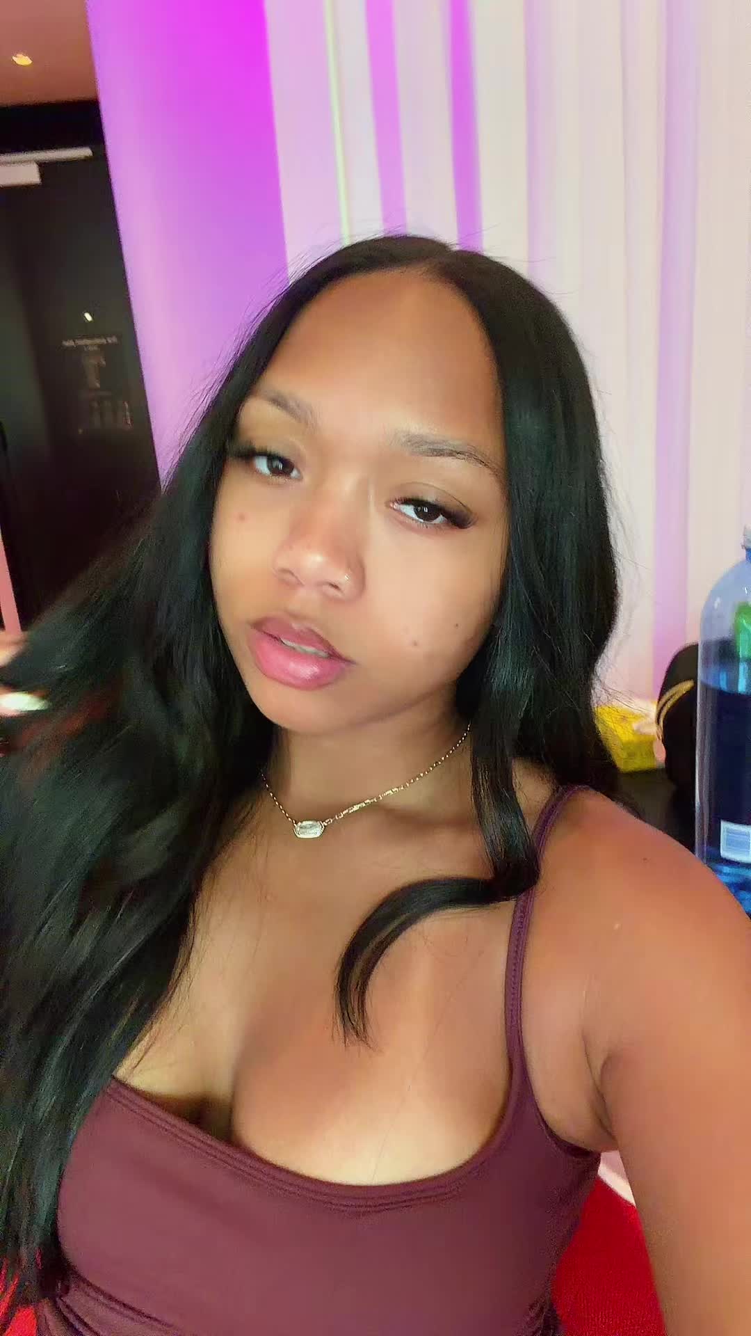 @arajenee