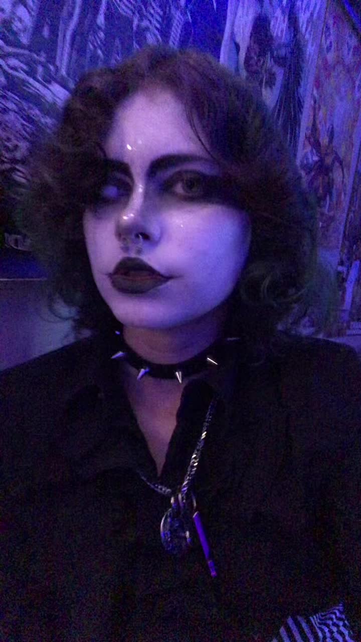 @Cryptid🦇