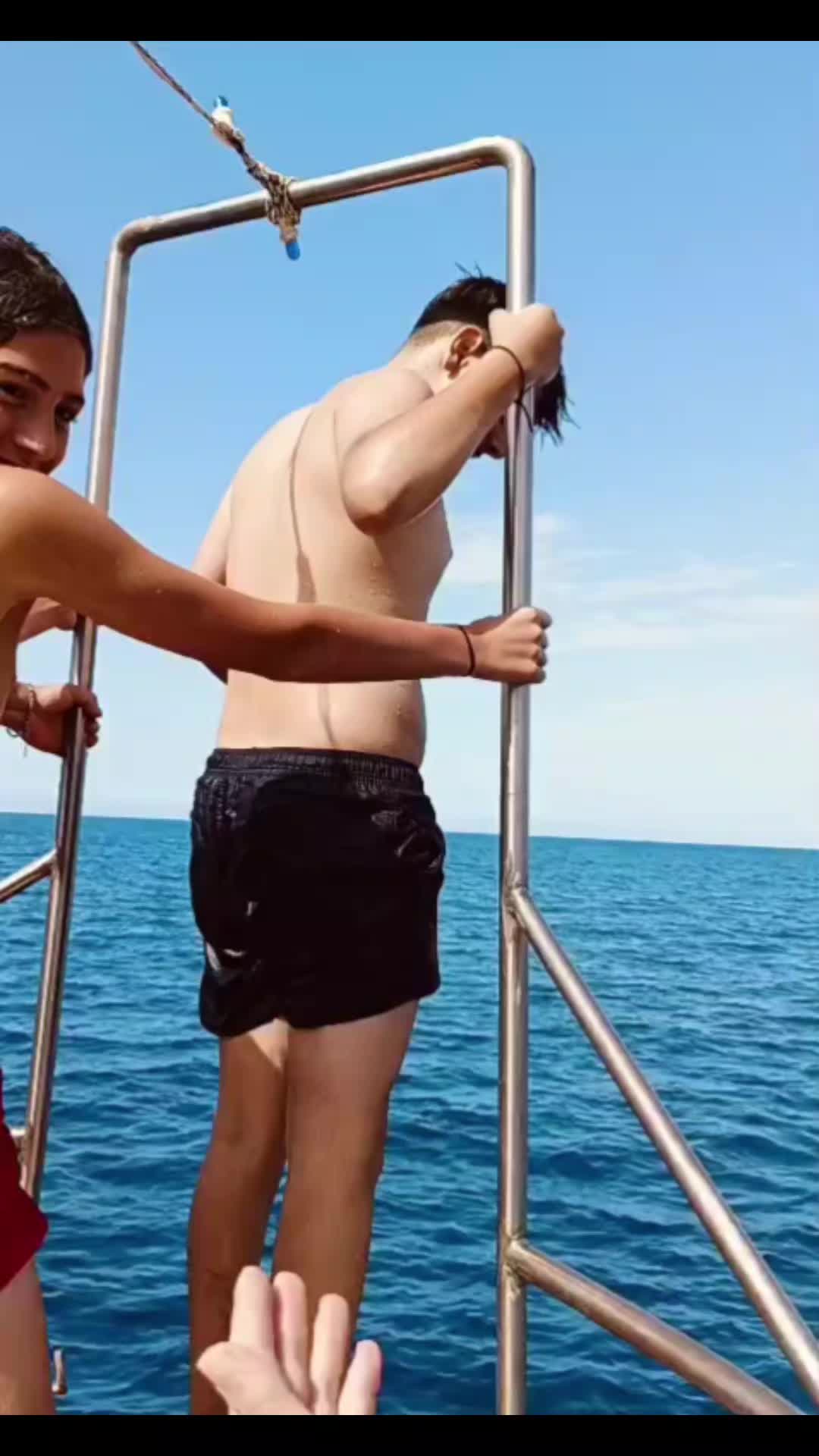 @LeoCarlo95