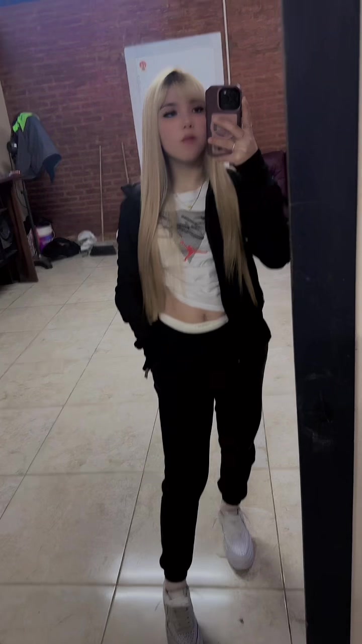 @xiomiii_79🤍