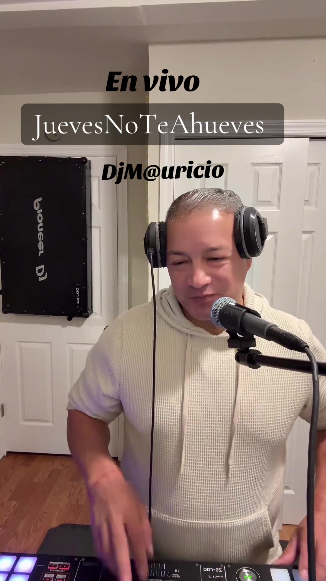 @DjM@uricio