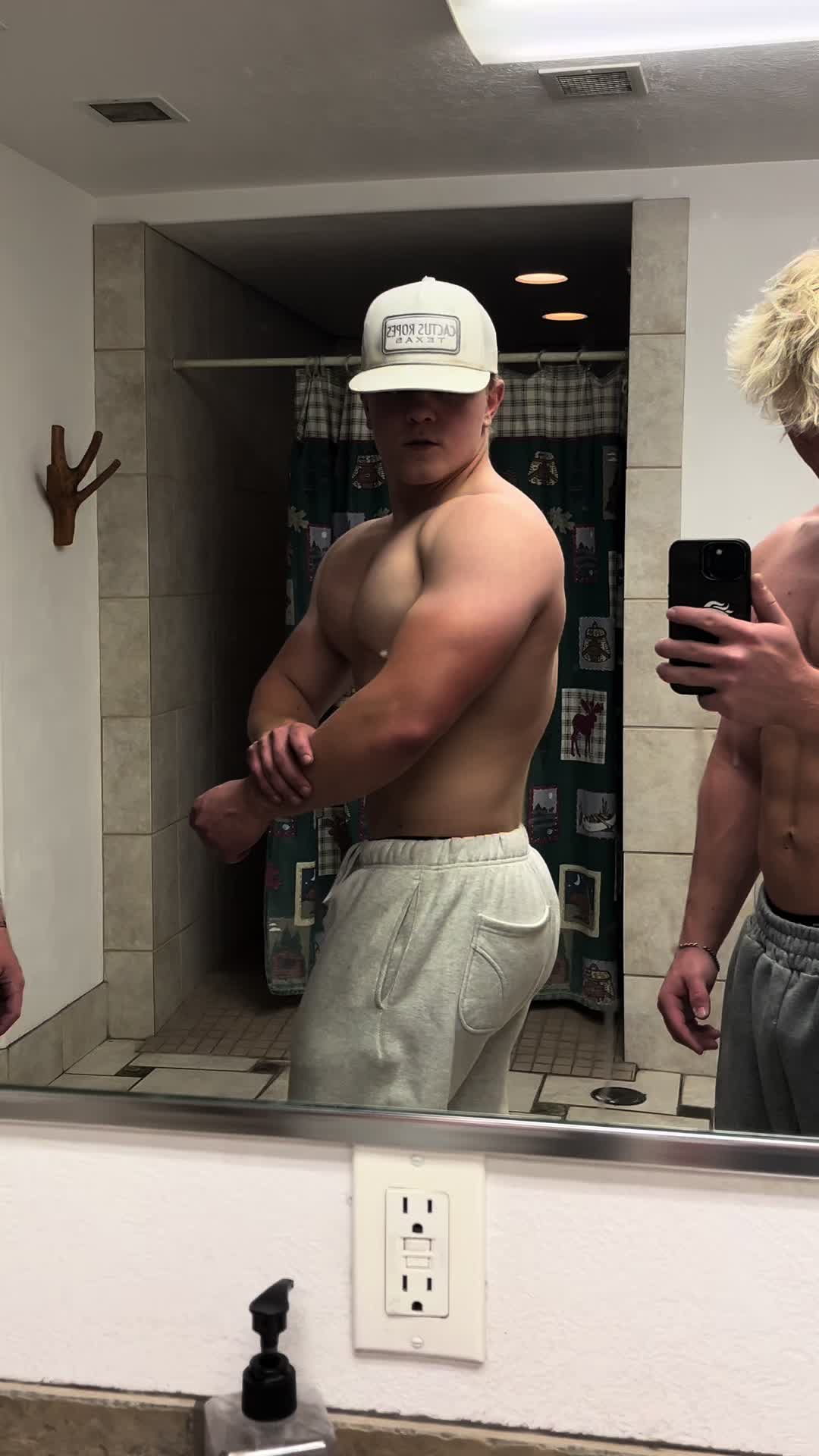 @Brendito_Lifts