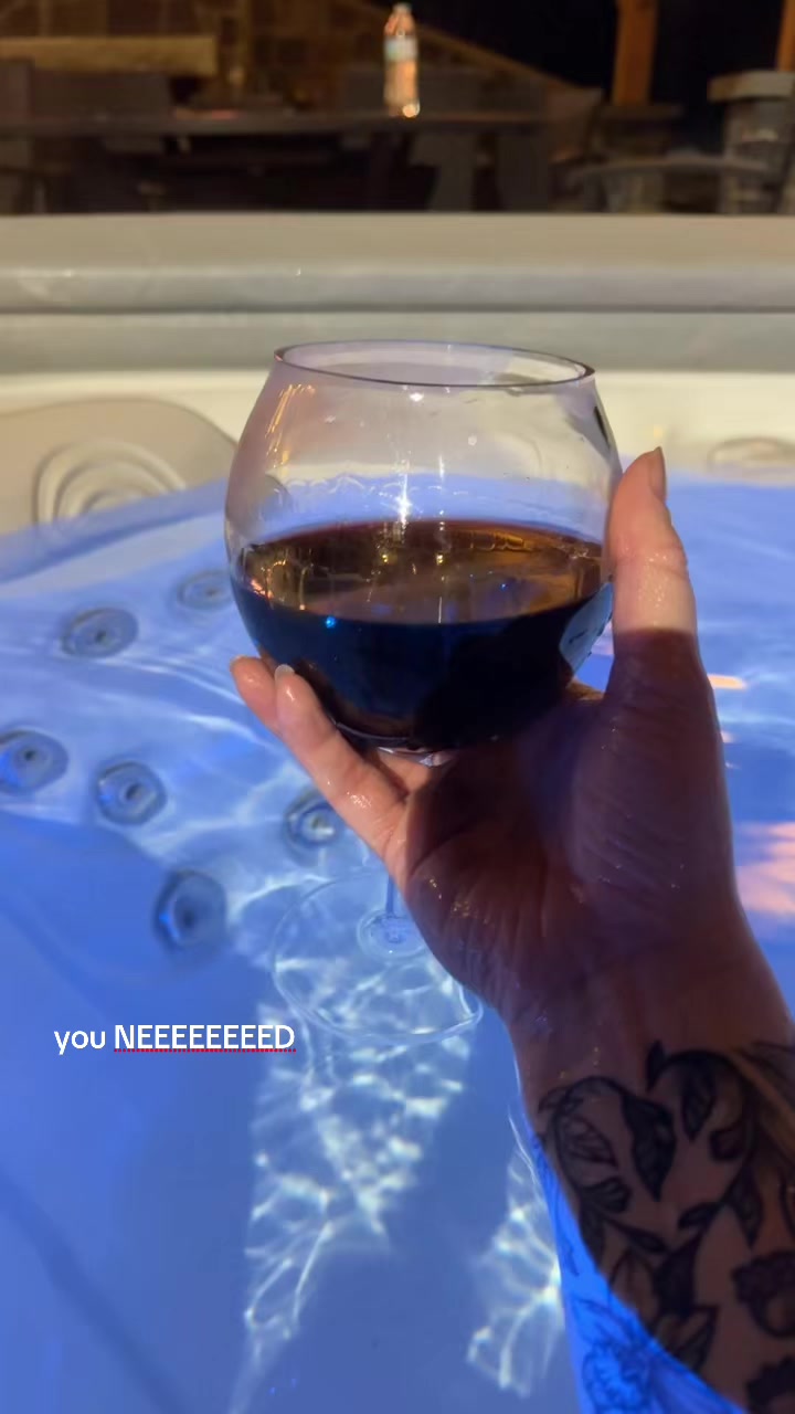 @JustJen