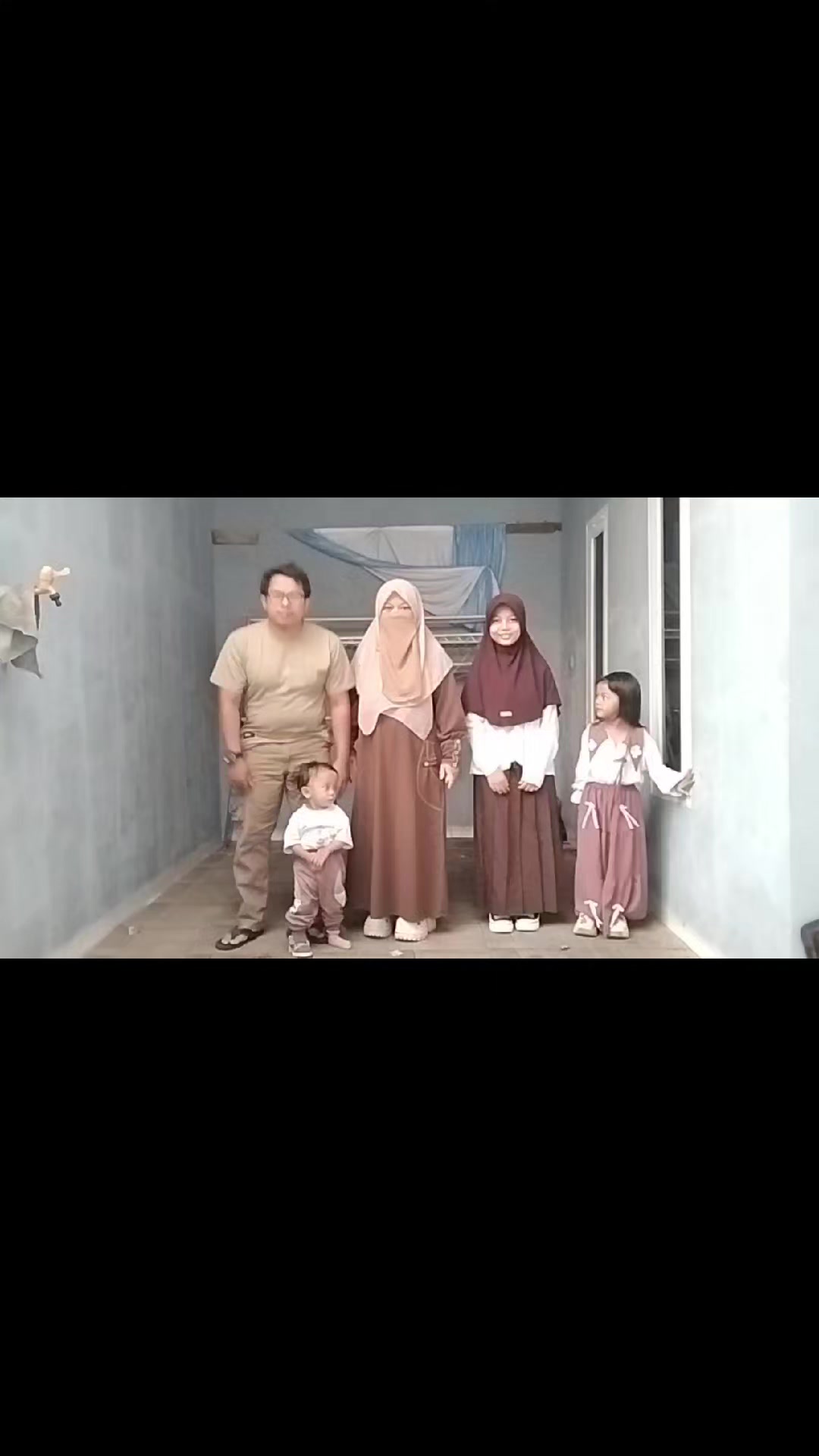 @momhie