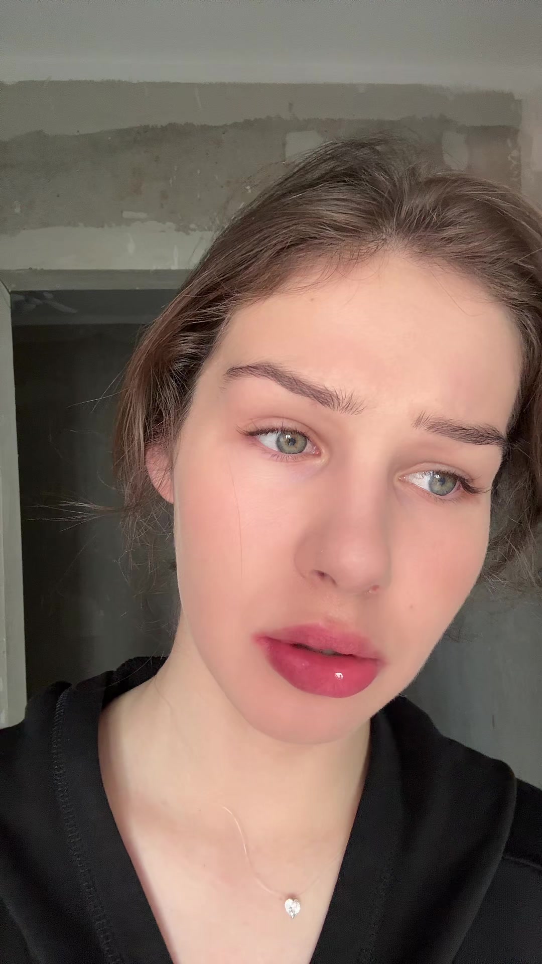 @👅