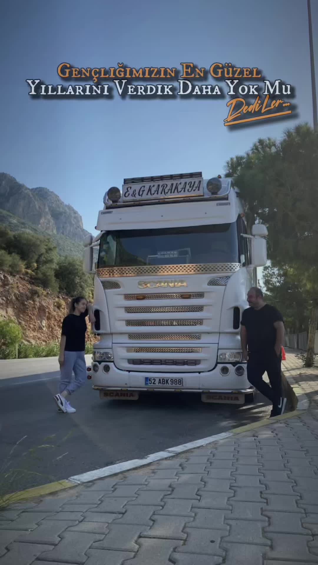 @Ebru &G&ouml;khan