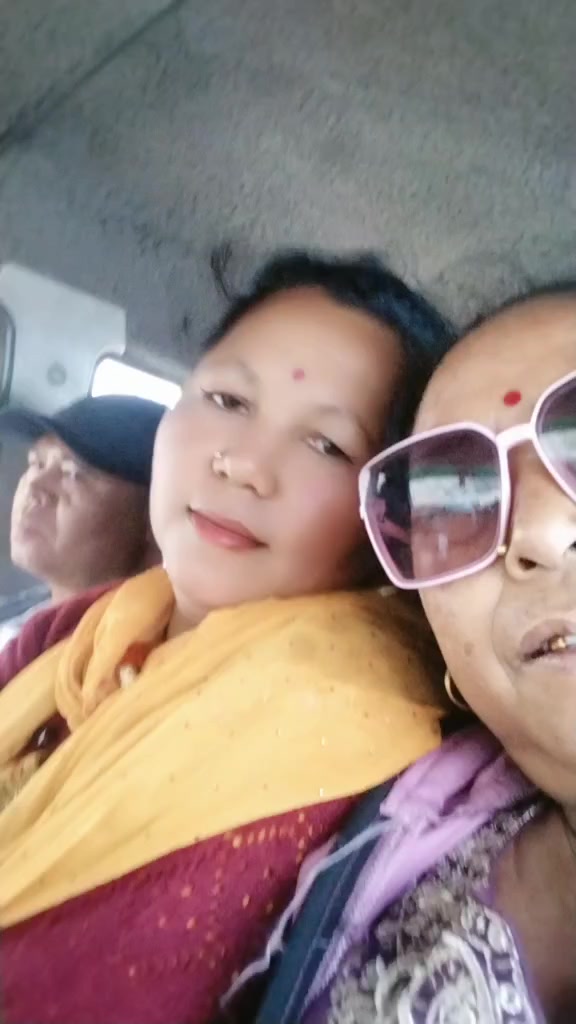 @संगिता थीङ