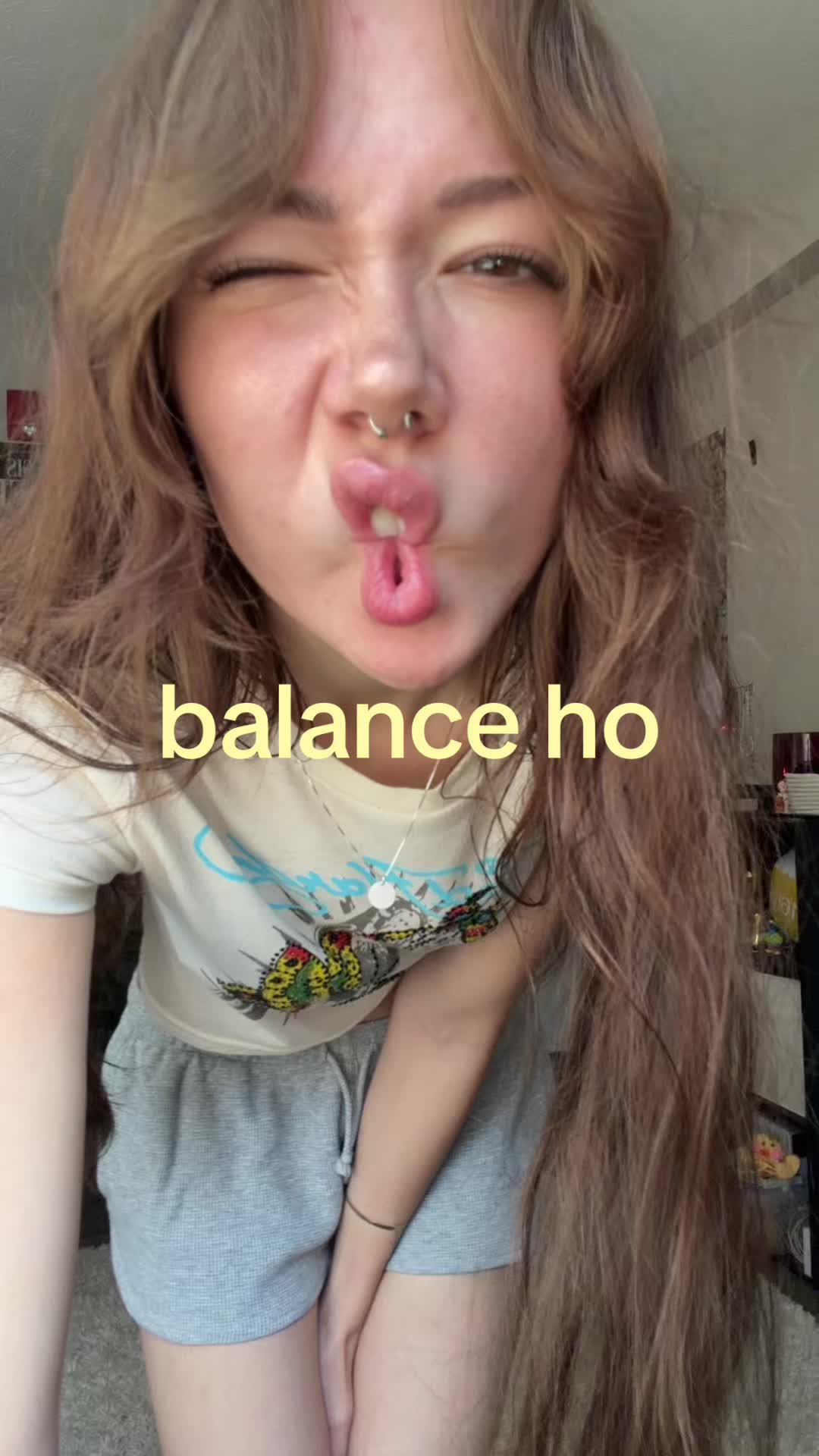 @🪲🌛🎞️🗡️⚜️