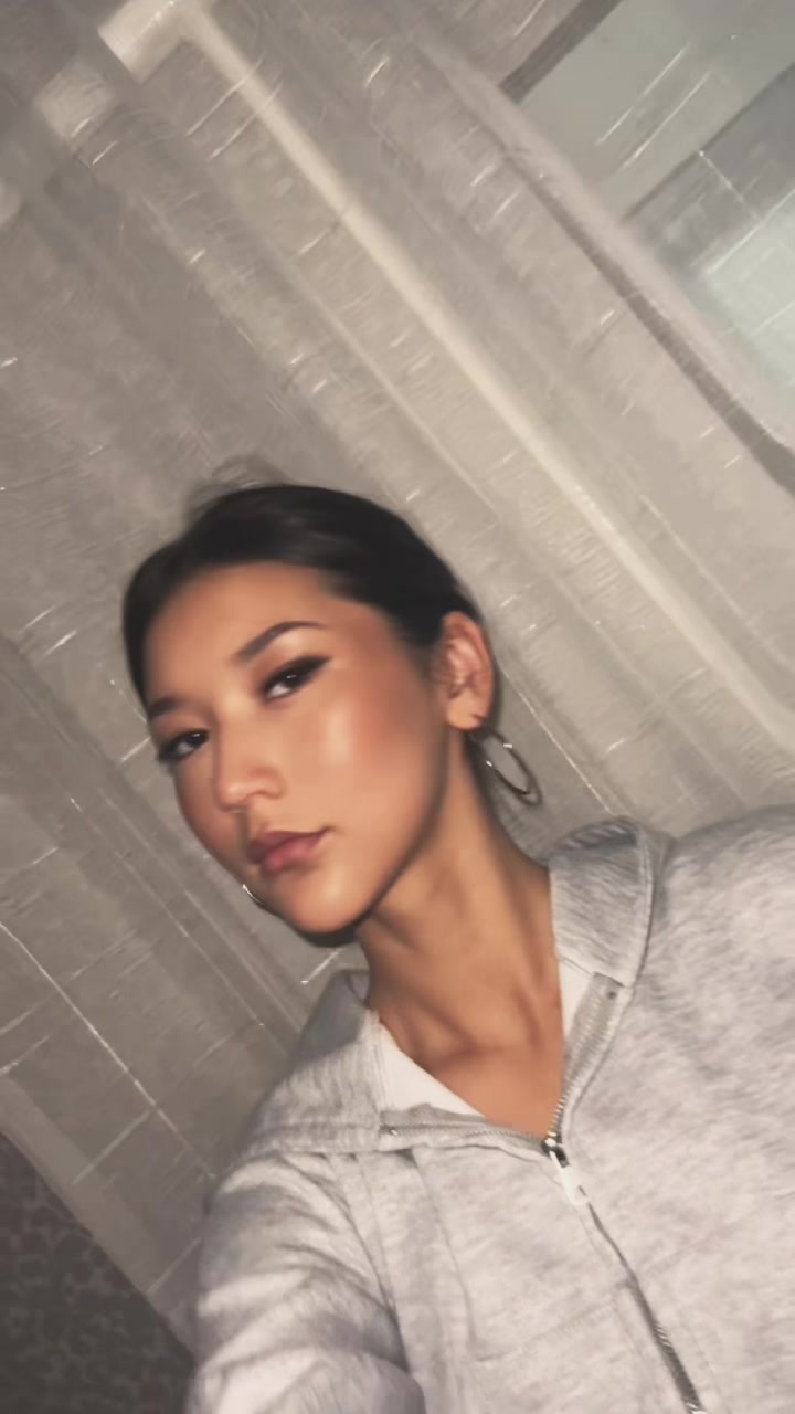 @Adèle
