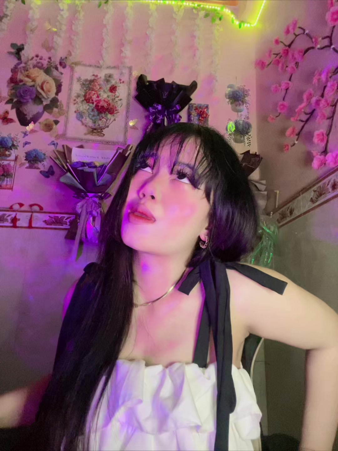 @KimHouy-គីម ហួយ💜
